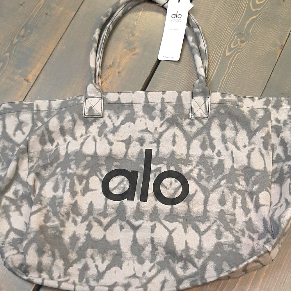 Alo Yoga Tote